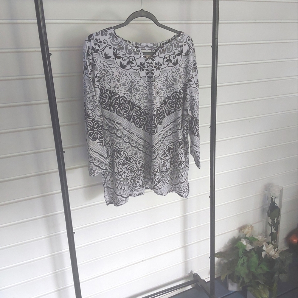 Alfred Dunner Women's Black and White Patterned Top Size 2X